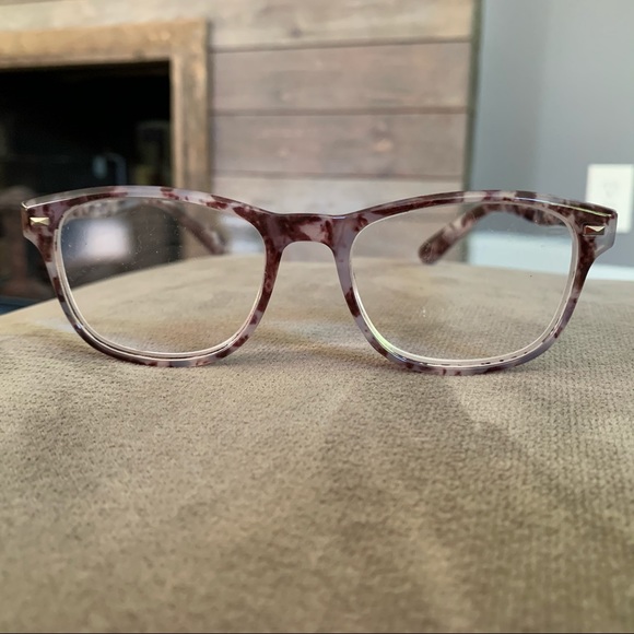 Peepers Accessories - Peepers readers. +2.50. Marbled gray pattern.